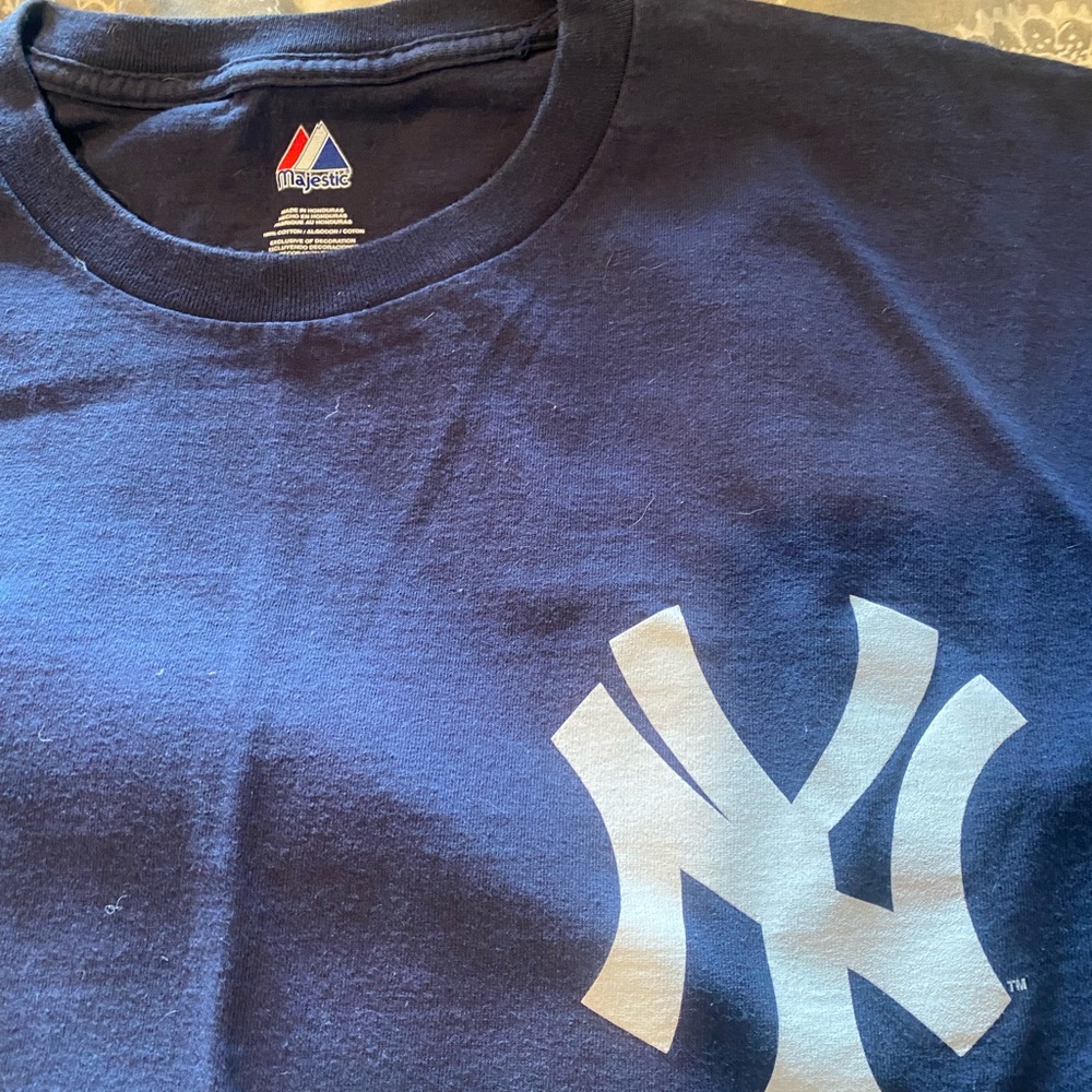 New York Yankees Mark Teixeira Navy Blue Players T-Shirt - Picture 3 of 3